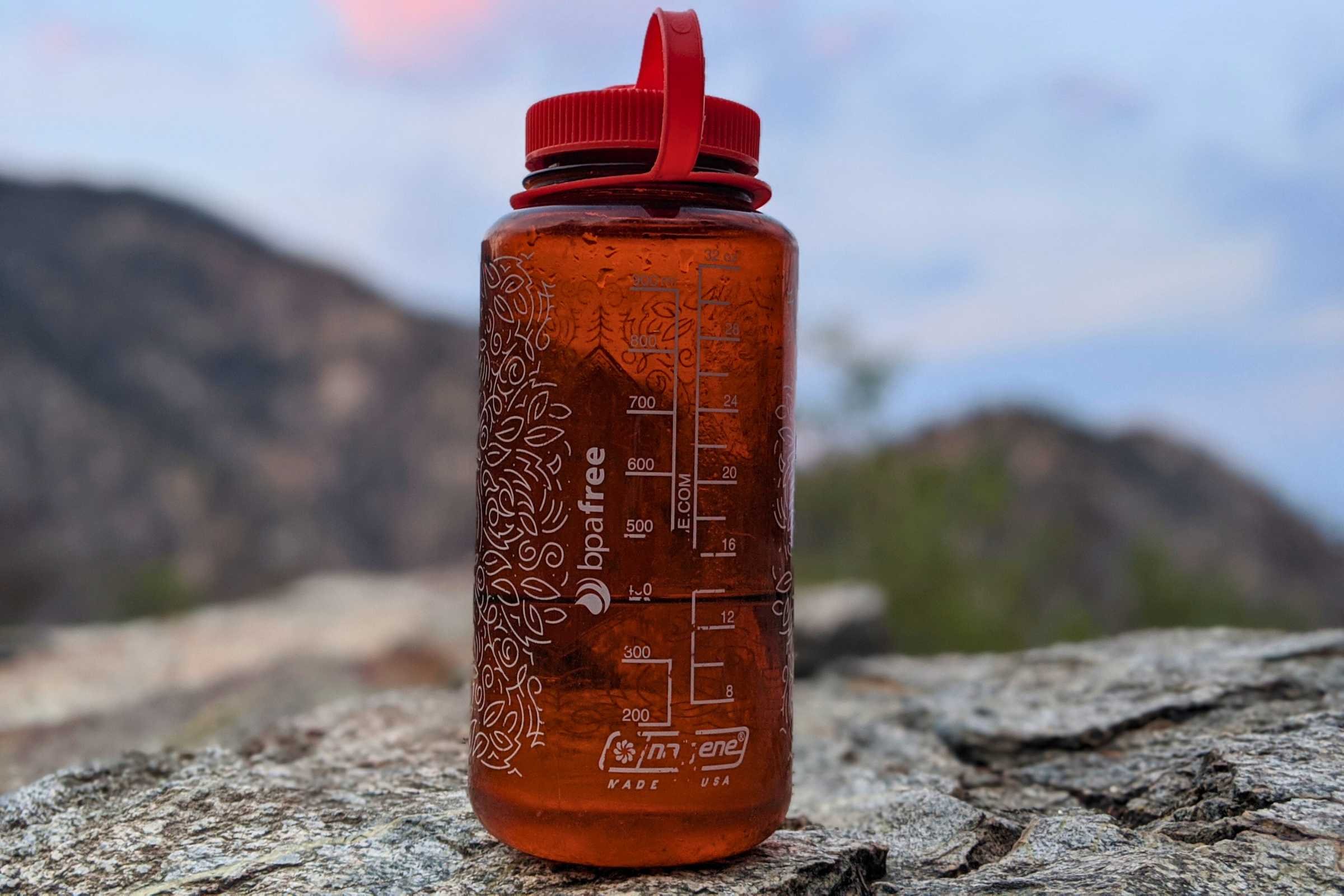 5 Best Hiking Water Bottles for Ultimate Hydration on Adventures in 2025